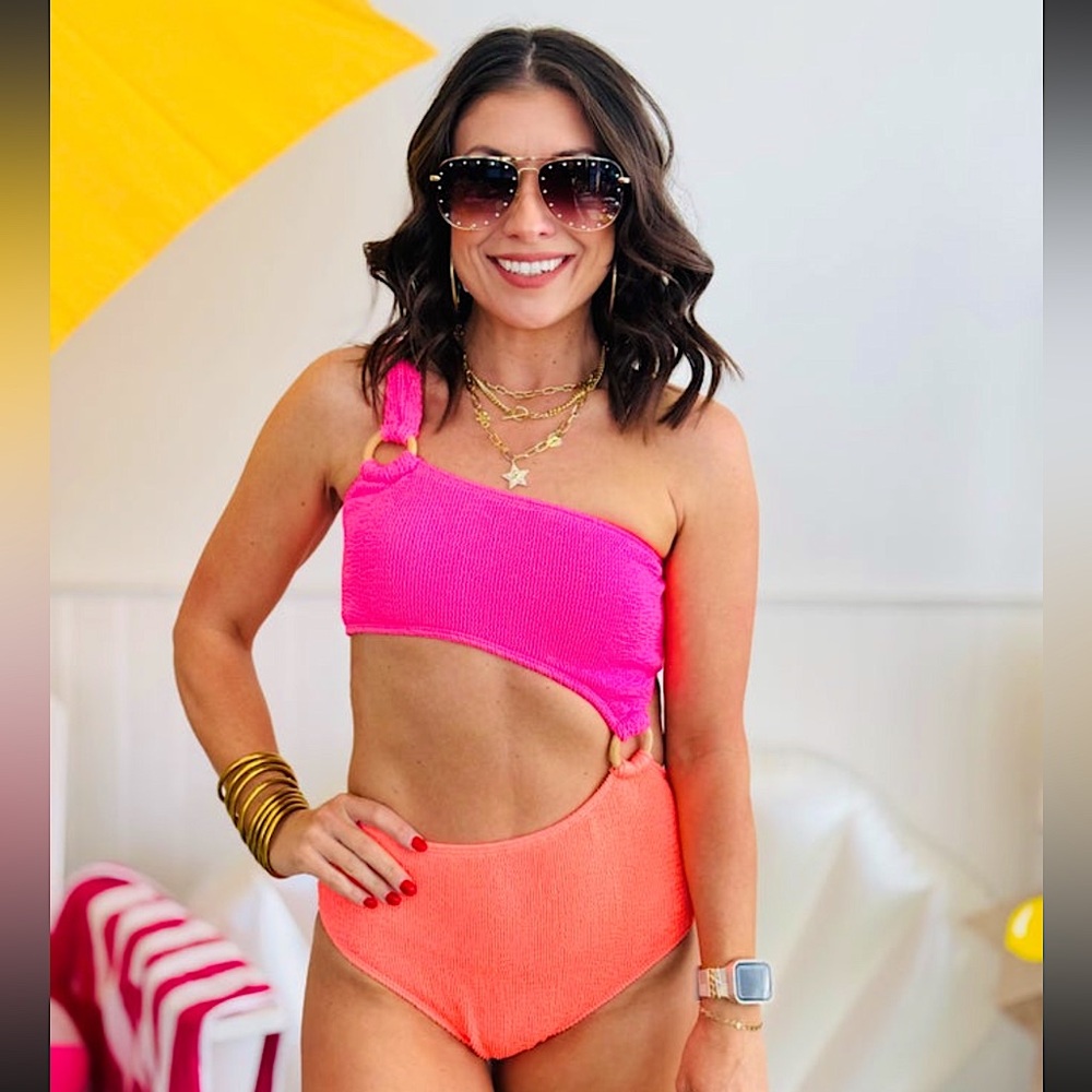 🍒BOGO50%🍒🆕🩷BEACH JAY: Peach/Pink Ring One Shoulder 1-Piece LARGE